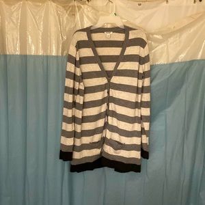 Slightly used ladies light sweater